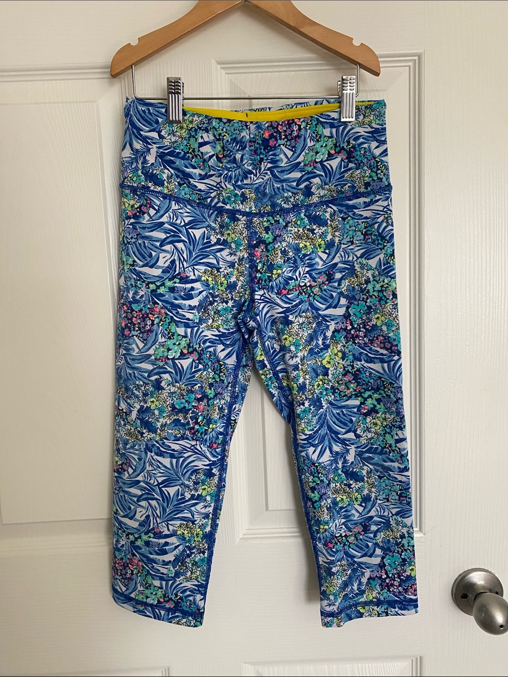 Victoria’s Secret Blue Floral Capri Leggings with Yellow Trim